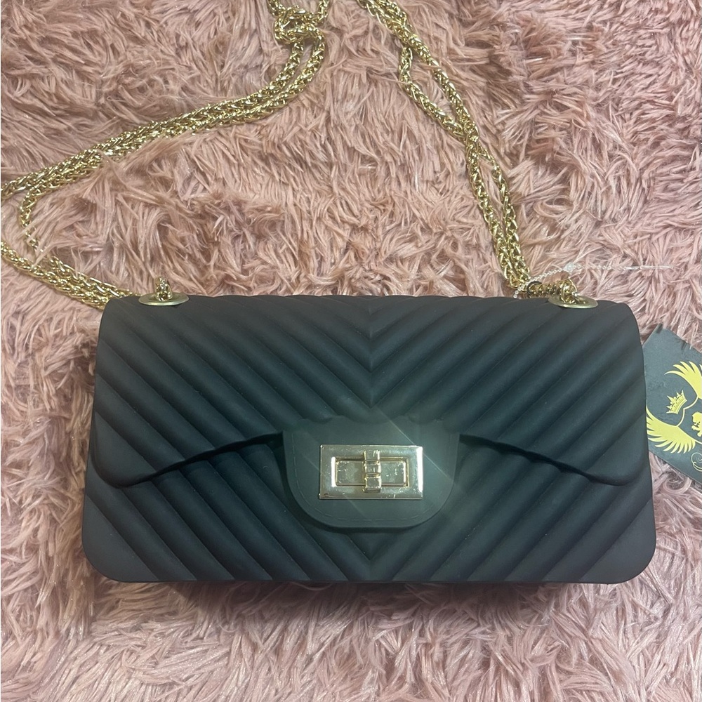 Chic Black Quilted Handbag with Gold Chain